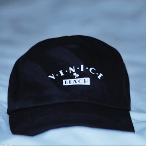 Garage Black “Venice Beach” Cap 🌴